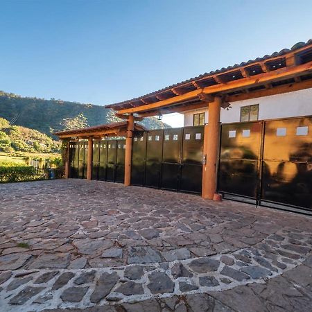 Cabanas Lago Escondido Валье-де-Браво Экстерьер фото